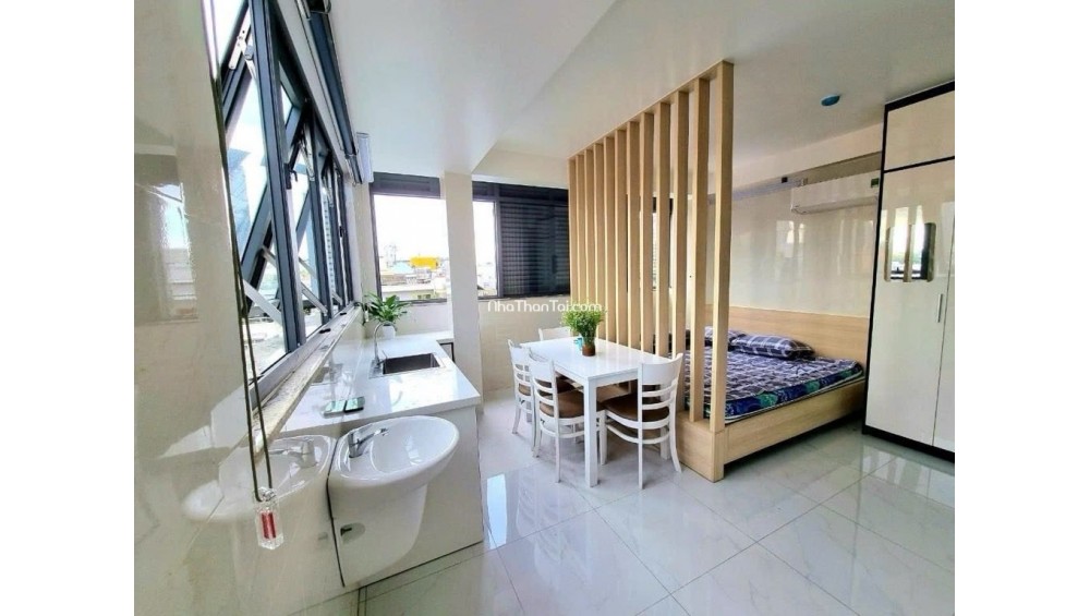 BÁN TÒA NHÀ CHDV 6 TẦNG – THANG MÁY – 35 PHÒNG – THU NHẬP 250 TRIỆU/THÁNG – GIÁ 65 TỶ